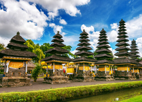 Discovering the Enchantment of Bali and Singapore in Just 10 Days